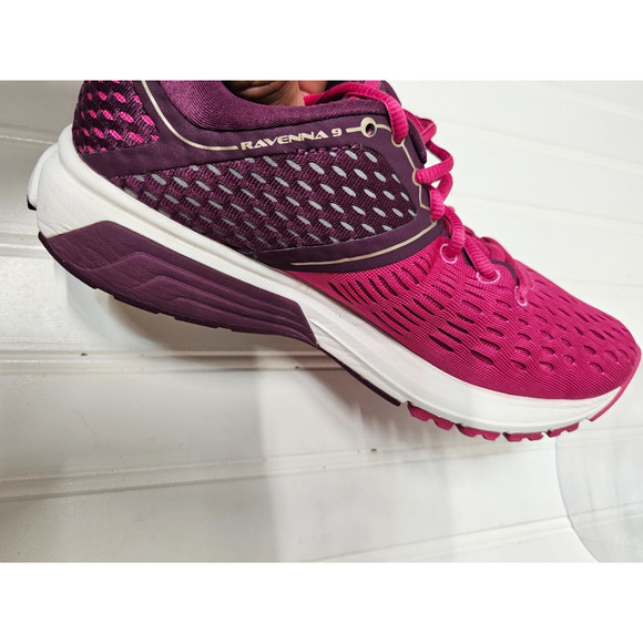 Brooks Ravenna 9 Womens Size 7.5 Pink Running Shoes - Picture 6 of 6